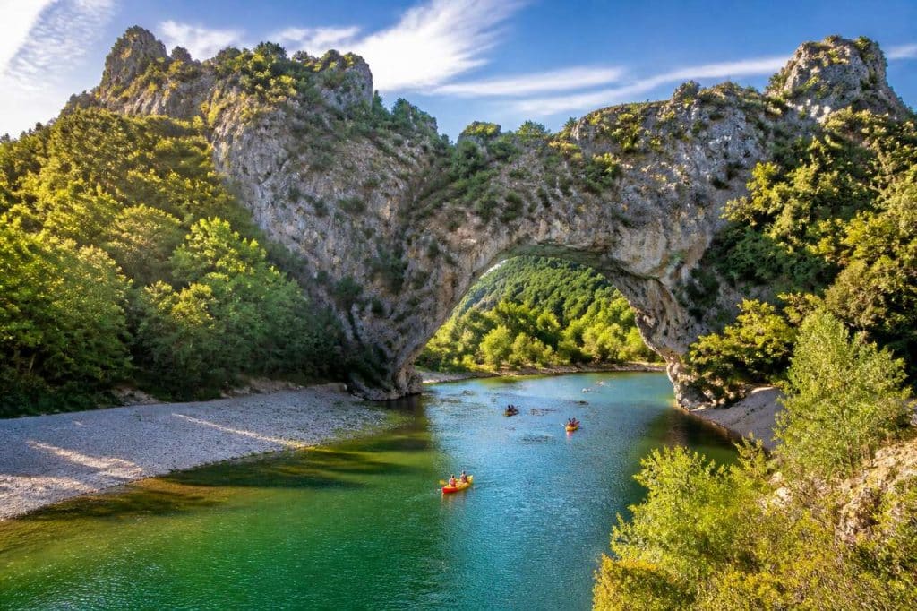 Itinéraires conseillés en Ardèche-Drôme : guide pratique