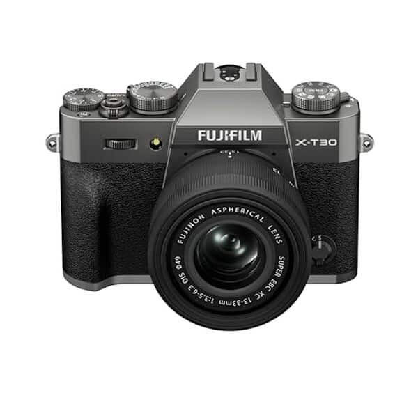 Découvrez notre test détaillé du Fujifilm X-T30 III anthracite équipé du zoom 13-33 mm OIS : performances, qualité d'image et ergonomie de ce boîtier hybride haute résolution.