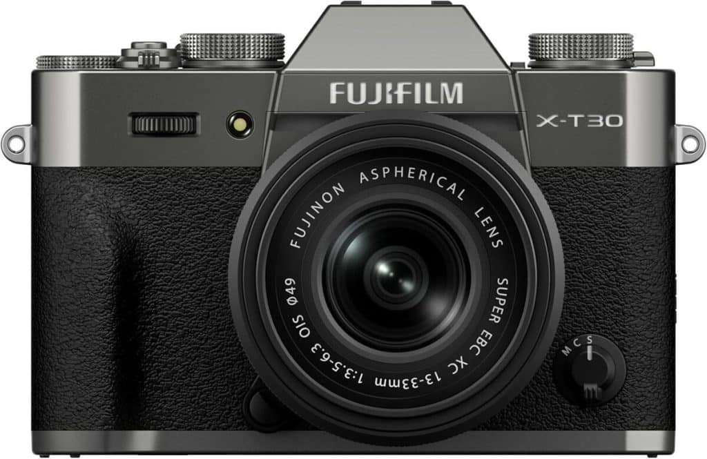 Test Fujifilm X-T30 III anthracite 13-33 mm OIS