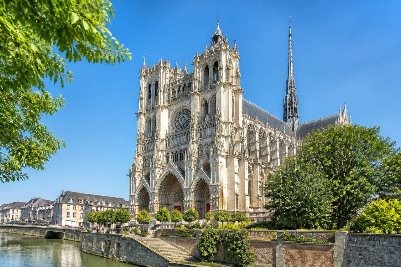 Itinéraires thématiques en Picardie : les parcours incontournables